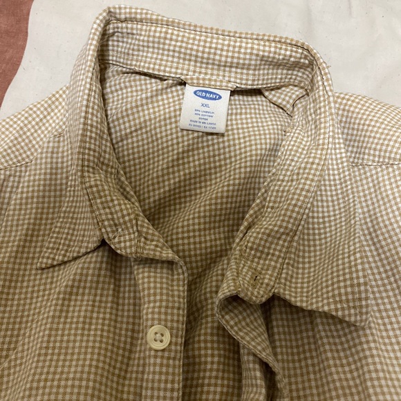 Cream coloured button down shirt - Picture 2 of 3